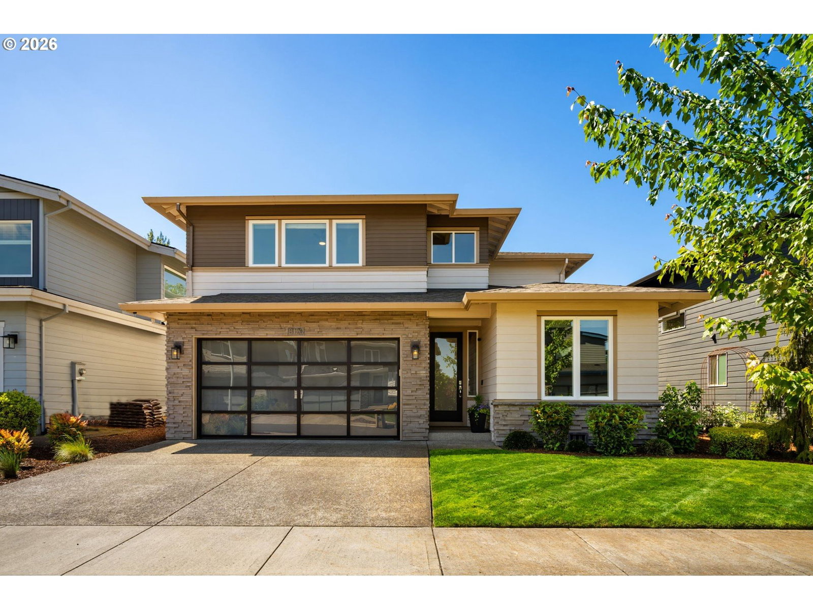 Listing photo 1 of 6