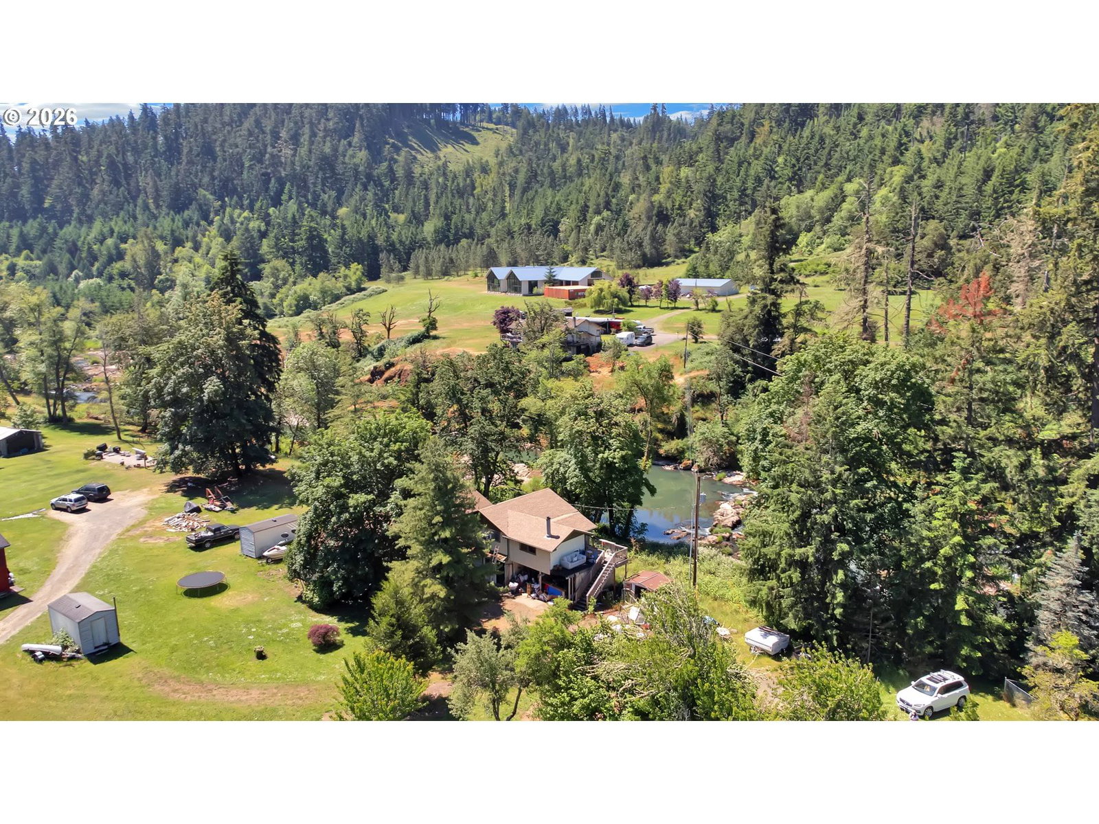 Listing photo 1 of 6