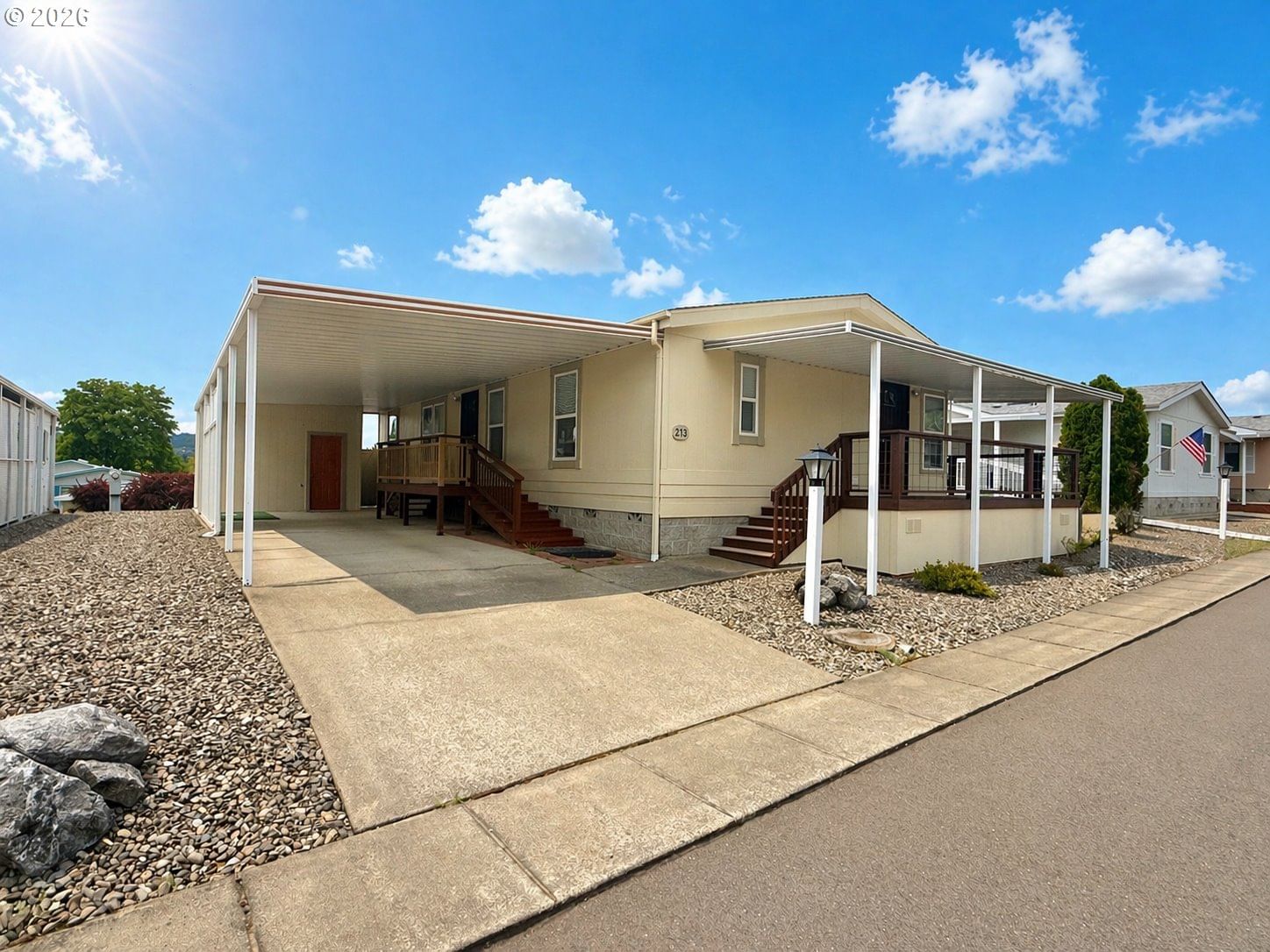 Primary listing photo, 213 RIVER RIDGE AVE, Roseburg, OR, 97471