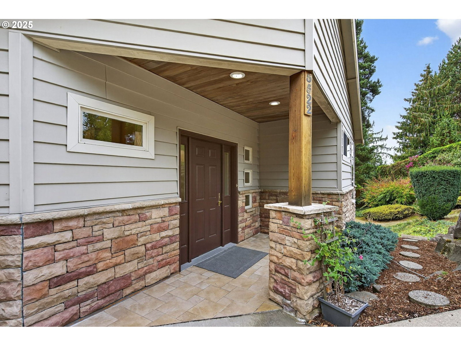 Primary listing photo, 5522 SW JEFFERSON ST, Portland, OR, 97221