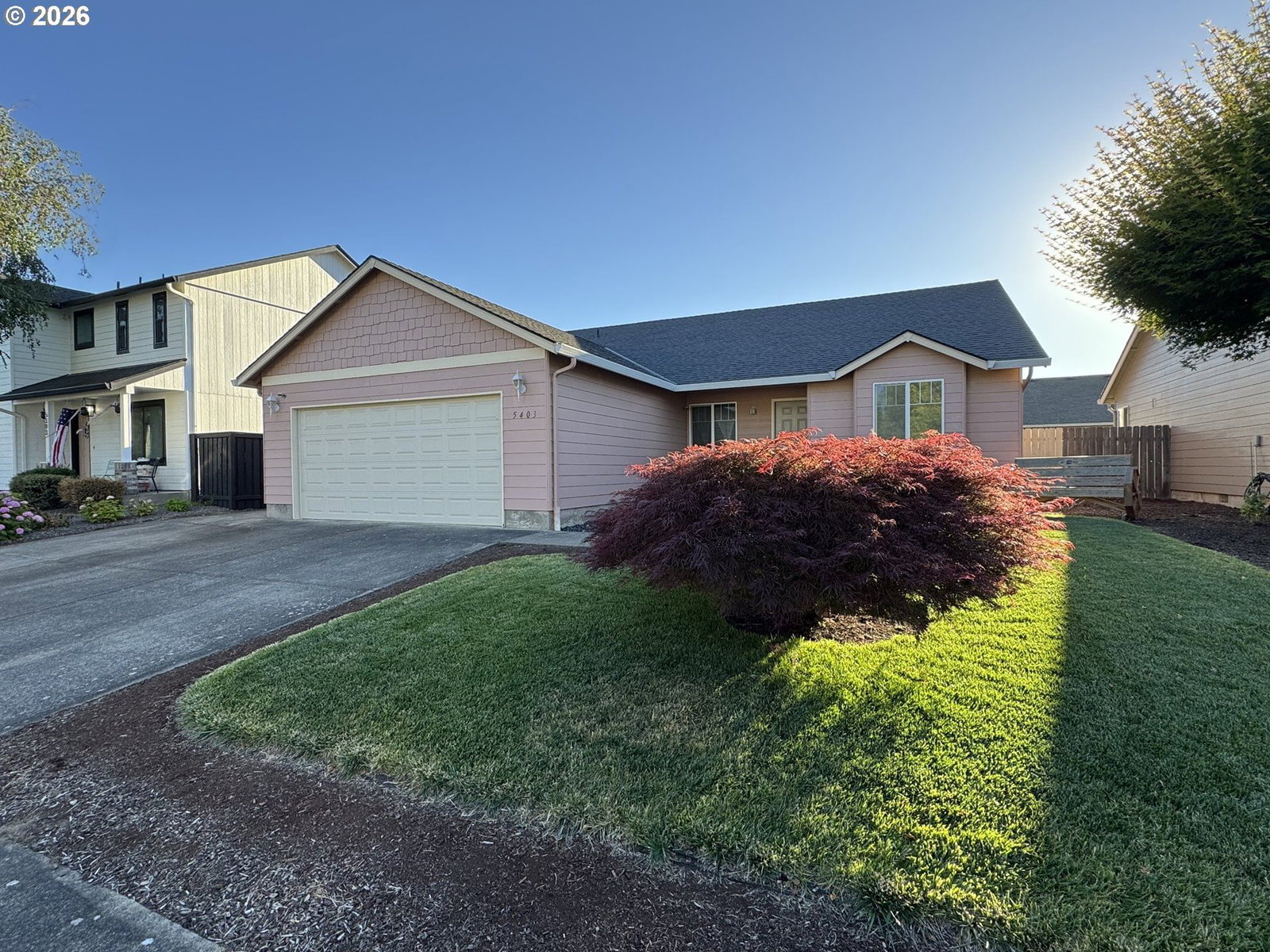 Listing photo 1 of 6