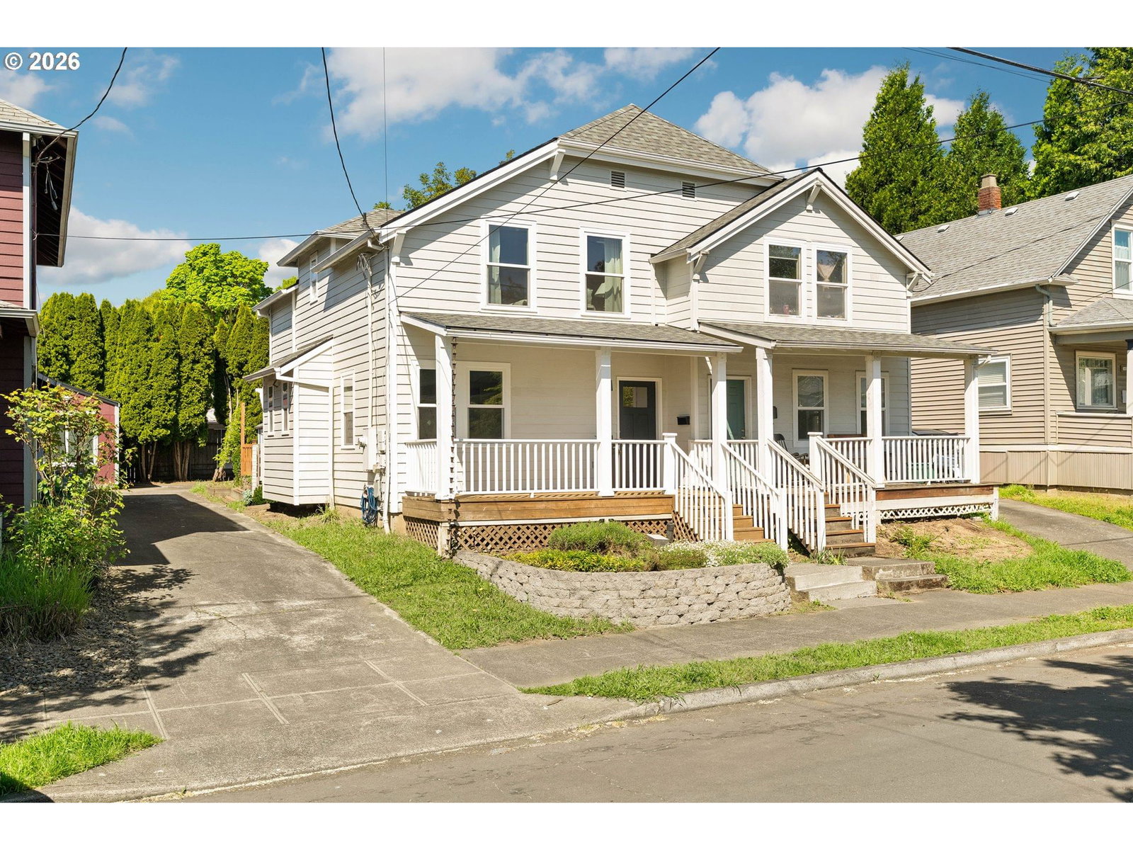 Primary listing photo, 3911 NE GRAND AVE, Portland, OR, 97212
