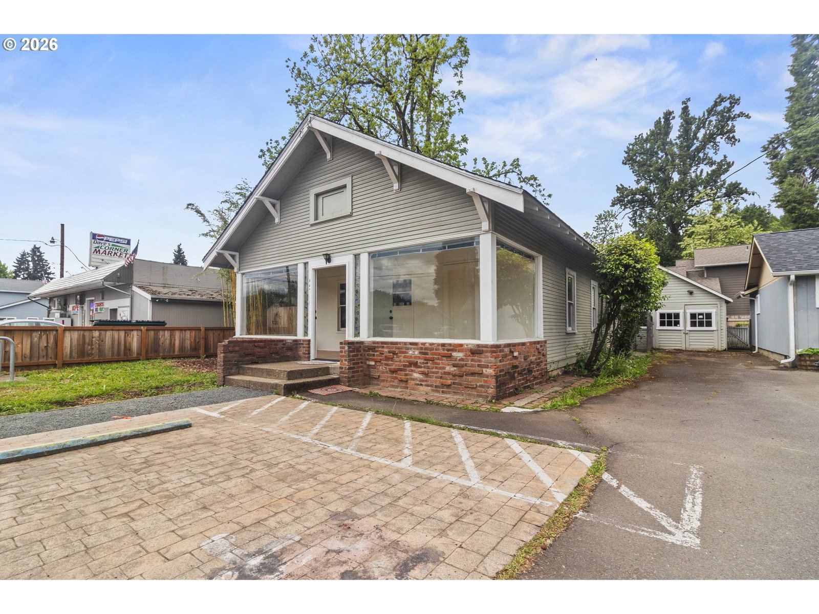 Primary listing photo, 647 N 9TH ST, Cottage Grove, OR, 97424