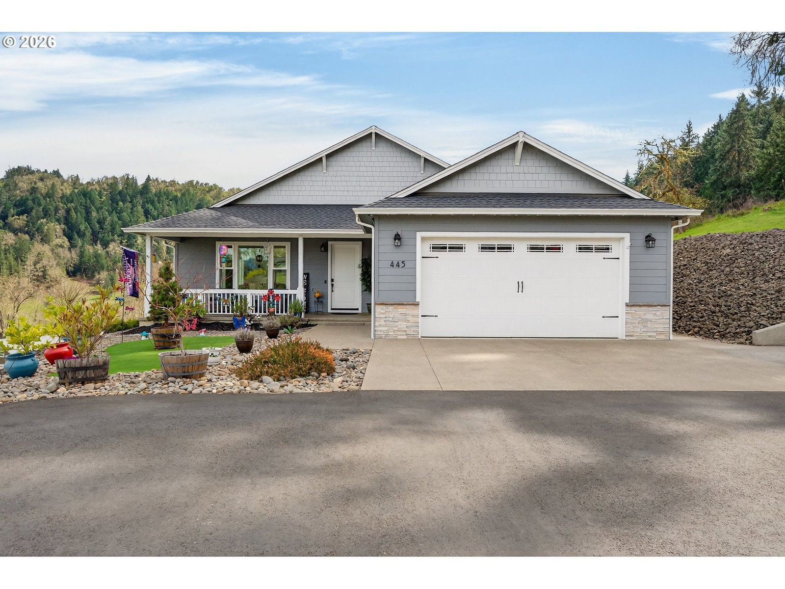 Primary listing photo, 445 MADERA LN, Roseburg, OR, 97471