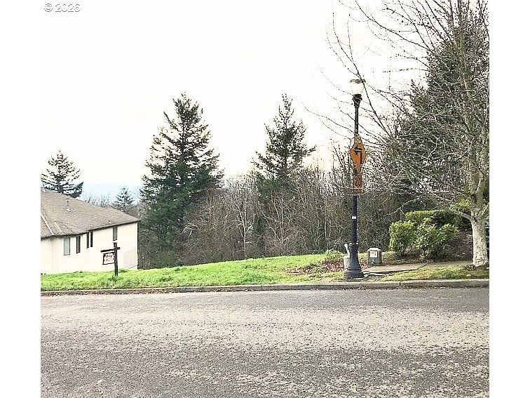 Primary listing photo, 4055 NW RIGGS DR, Portland, OR, 97229