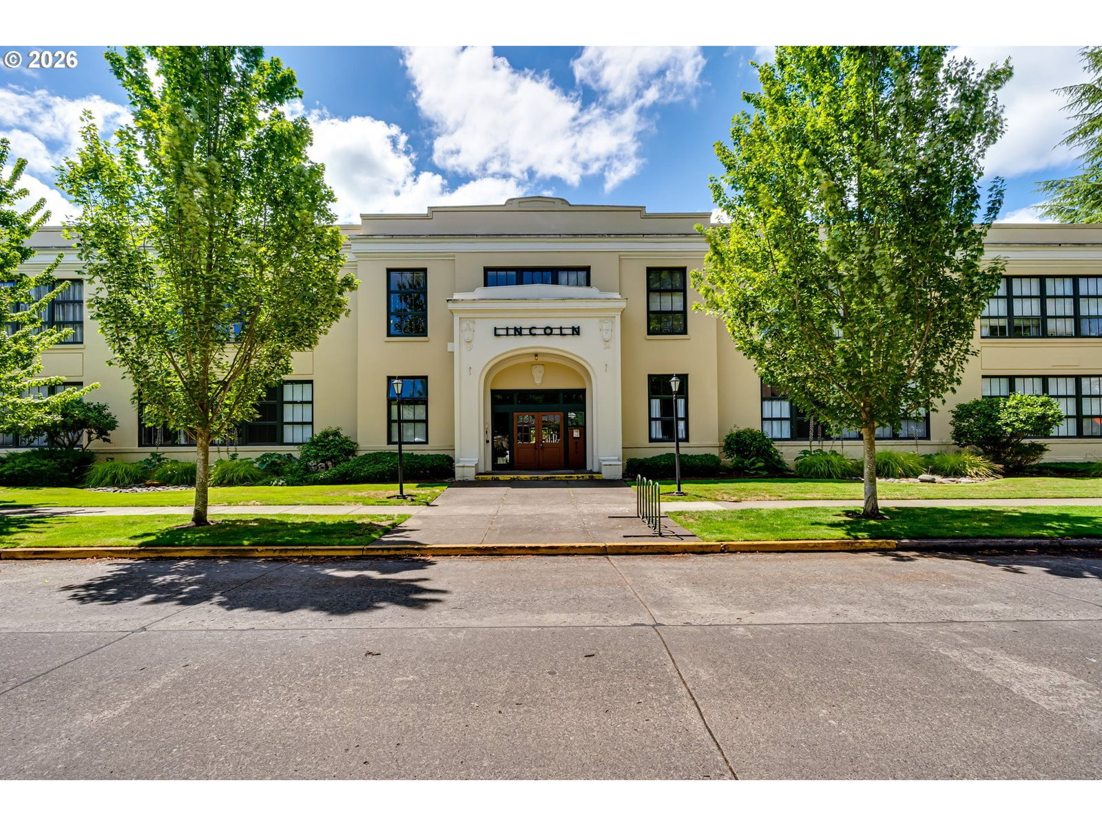 Primary listing photo, 650 W 12TH AVE #224, Eugene, OR, 97402