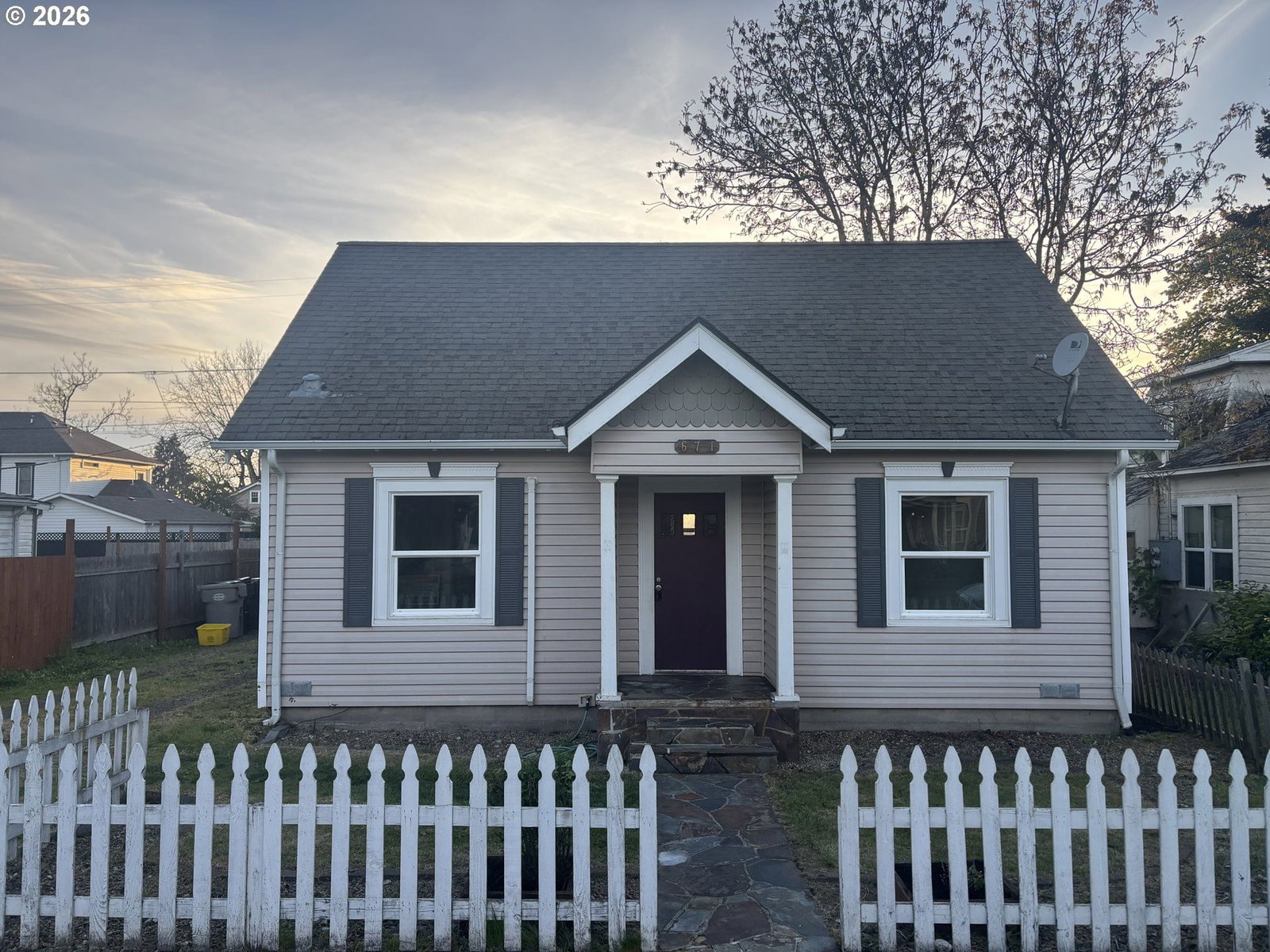 Listing photo 1 of 6