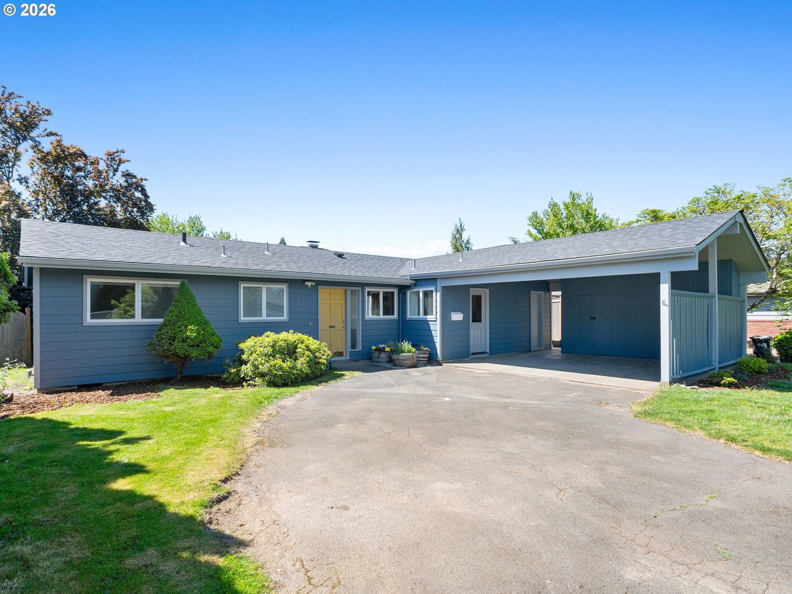 Primary listing photo, 6919 SW 10TH AVE, Portland, OR, 97219