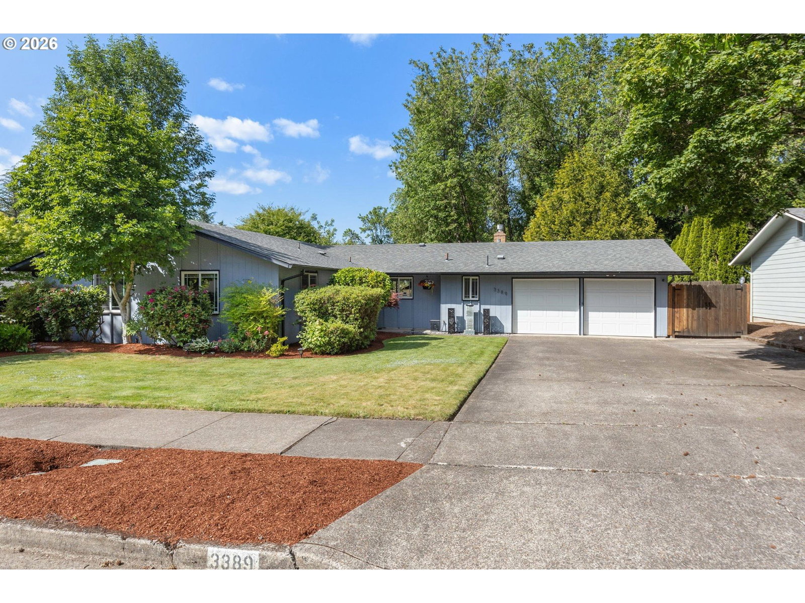 Listing photo 1 of 6