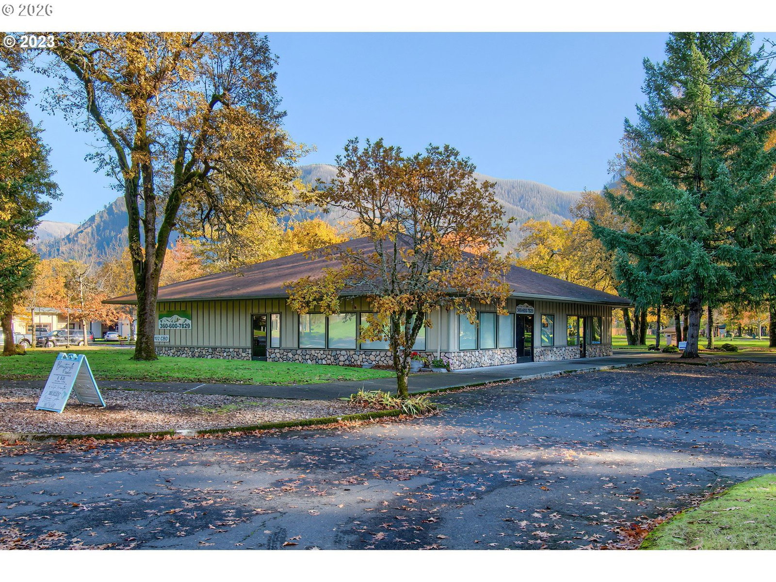 Primary listing photo, 102 CBD MALL ST, North Bonneville, WA, 98639