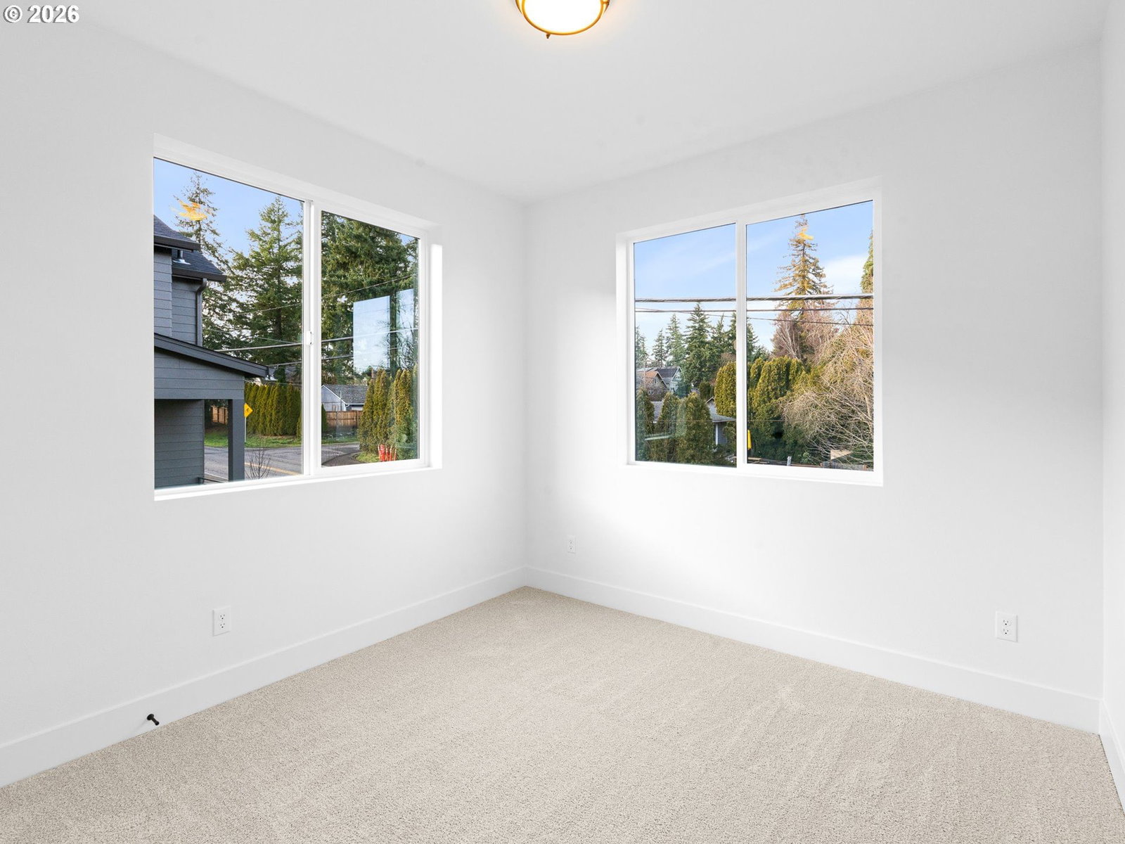 Listing photo 5 of 12, 4538 SW Garden Home RD, Portland, OR, 97219