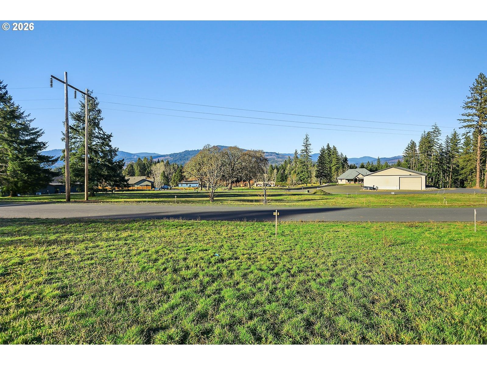Listing photo 1 of 6