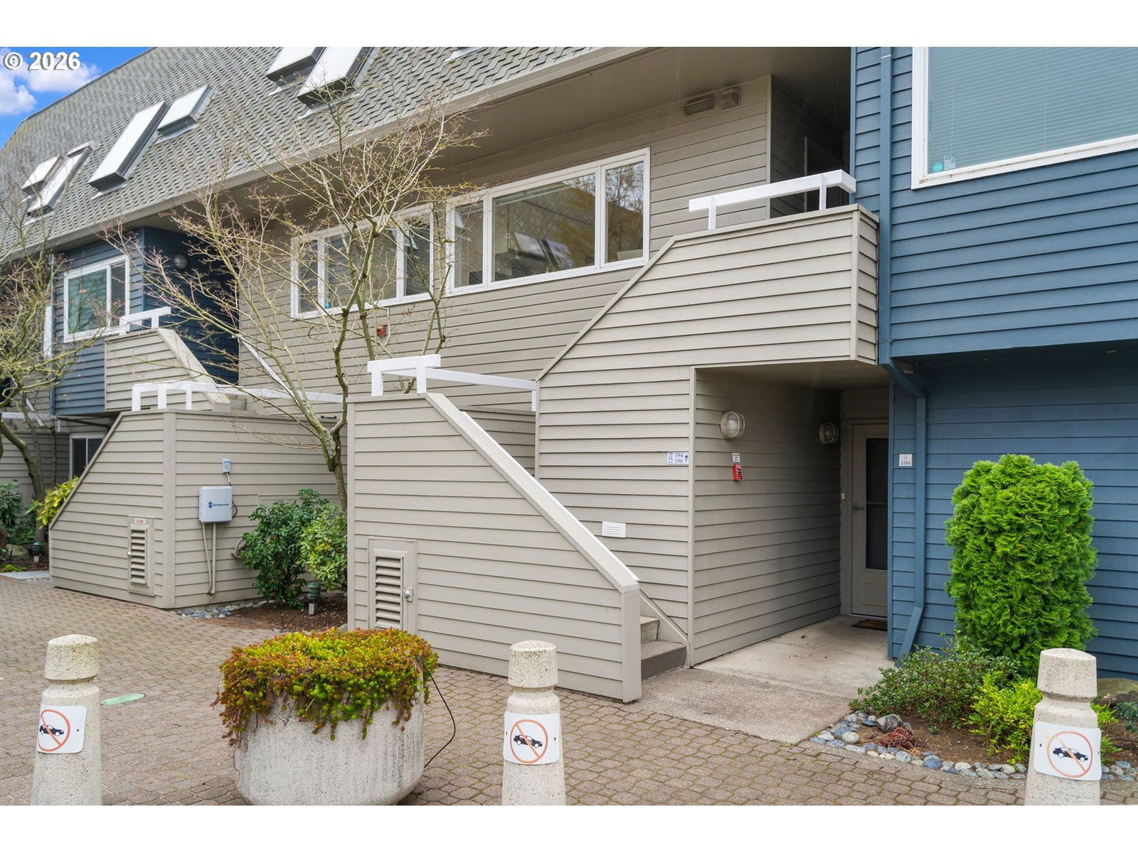 Primary listing photo, 194 N HAYDEN BAY DR, Portland, OR, 97217