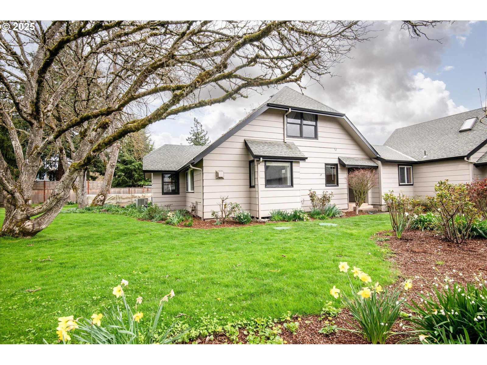 Primary listing photo, 91033 WATER ST, Coburg, OR, 97408
