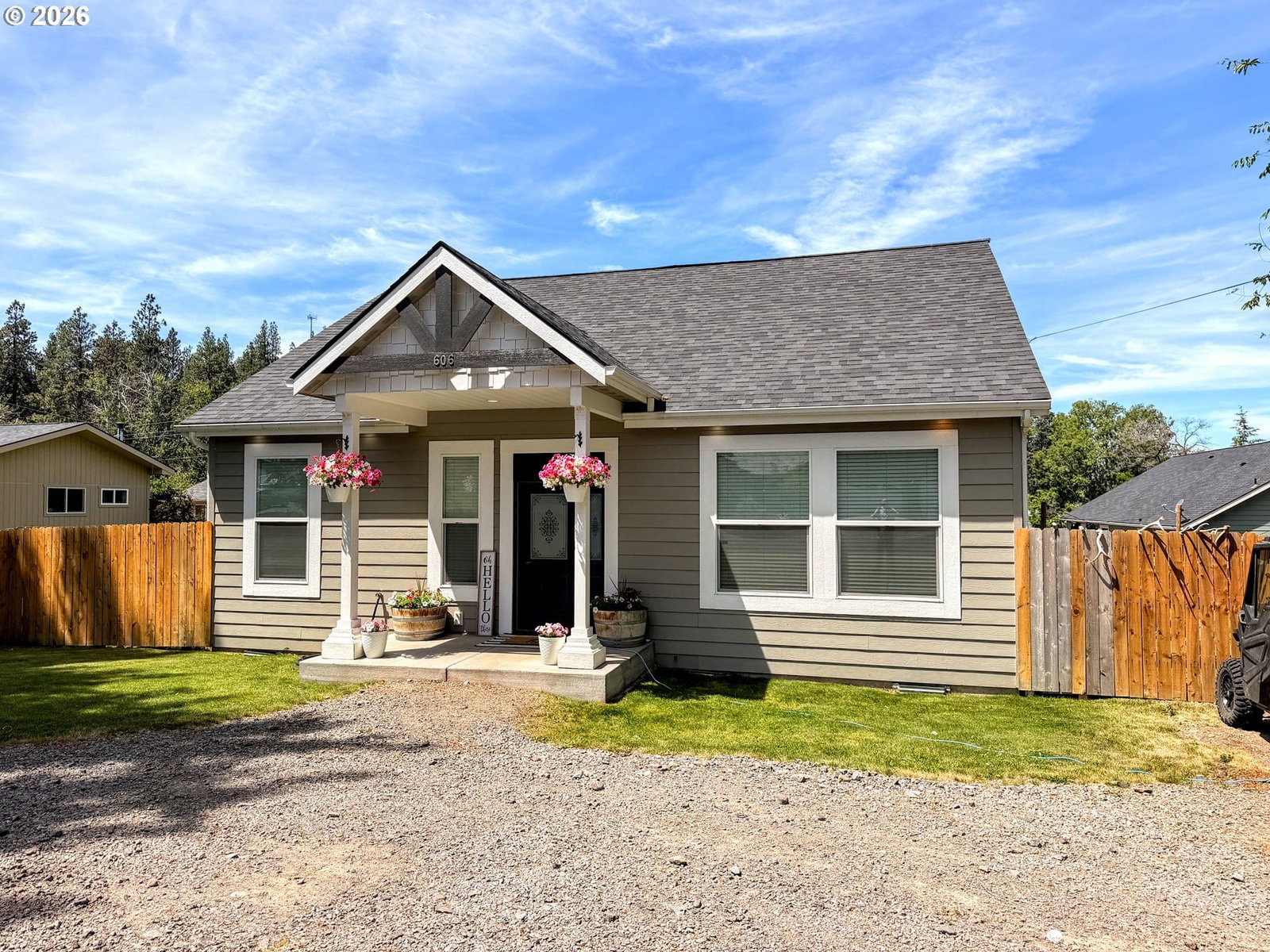 Listing photo 1 of 6