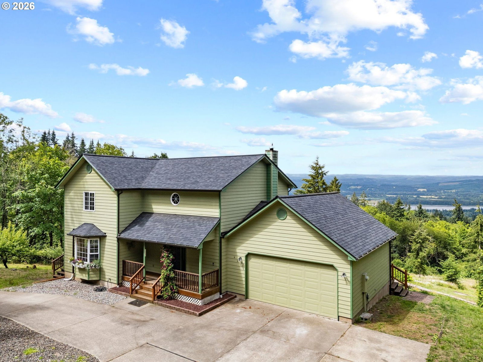 Listing photo 1 of 6