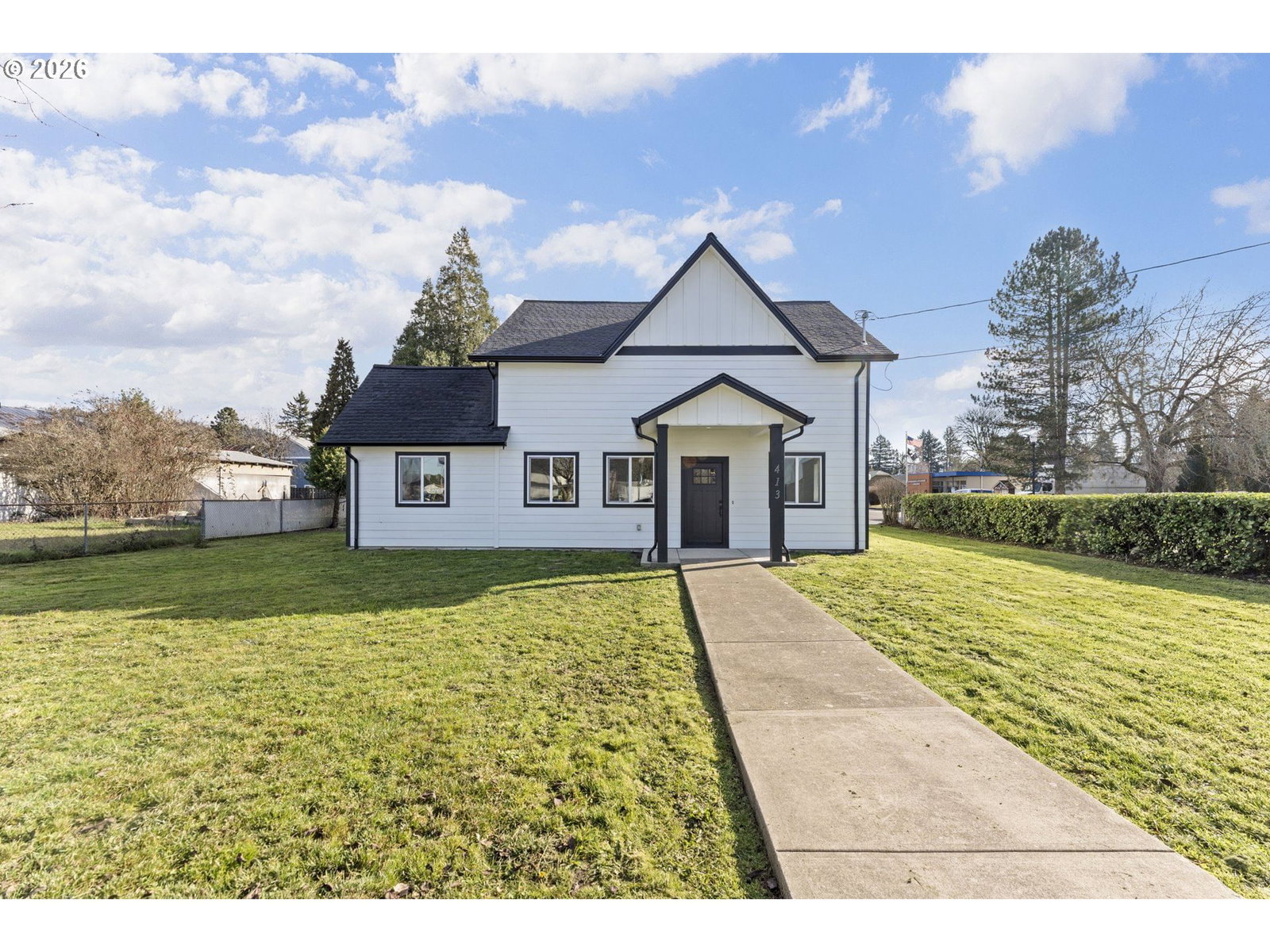 Listing photo 1 of 6