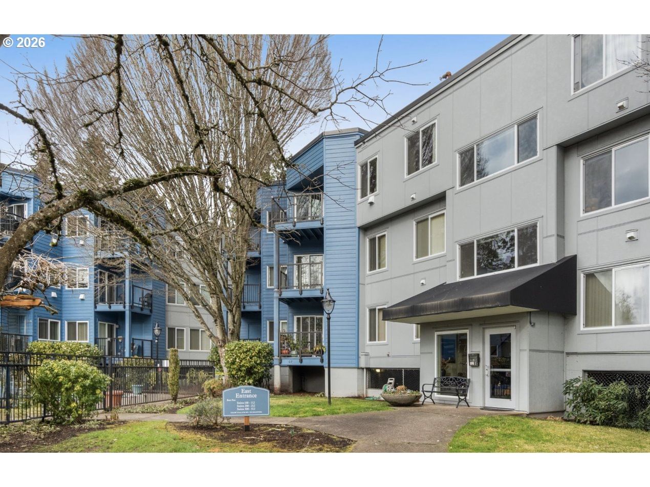 Primary listing photo, 8720 SW TUALATIN RD #205, Tualatin, OR, 97062