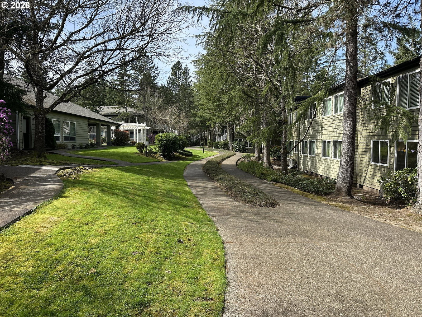 Listing photo 4 of 47, 5059 FOOTHILLS DR #D (112), Lake Oswego, OR, 97034