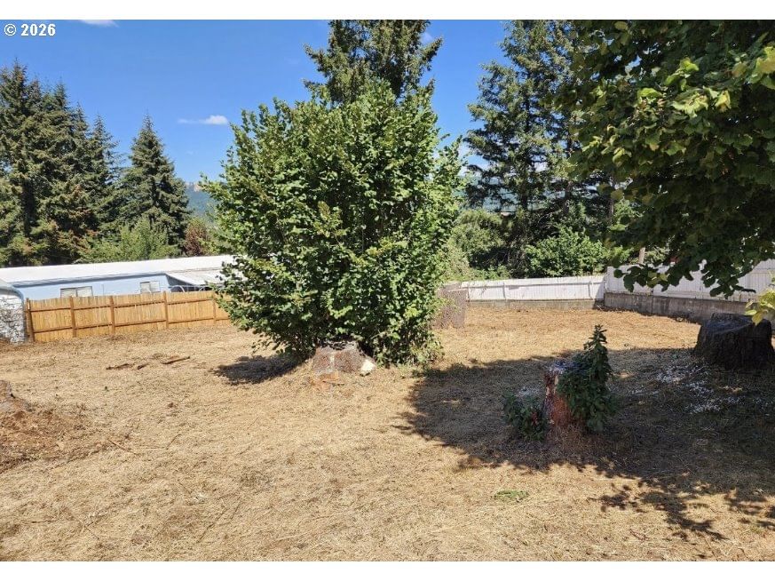 Listing photo 1 of 6