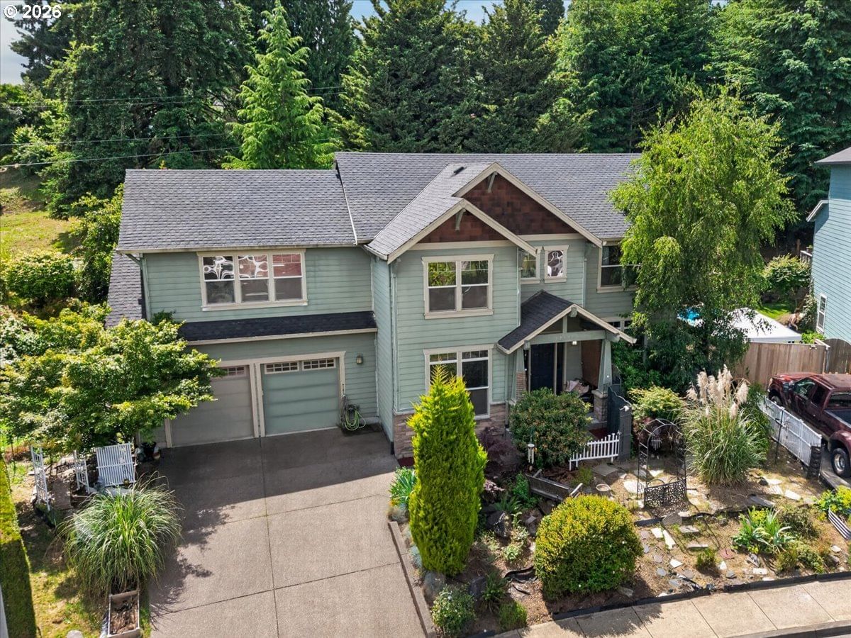 Listing photo 1 of 6