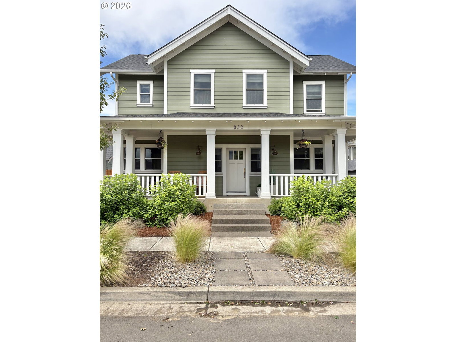 Listing photo 1 of 6