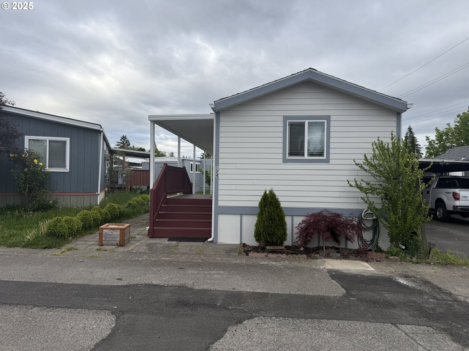 Primary listing photo, 13045 SE STARK ST #124, Portland, OR, 97233
