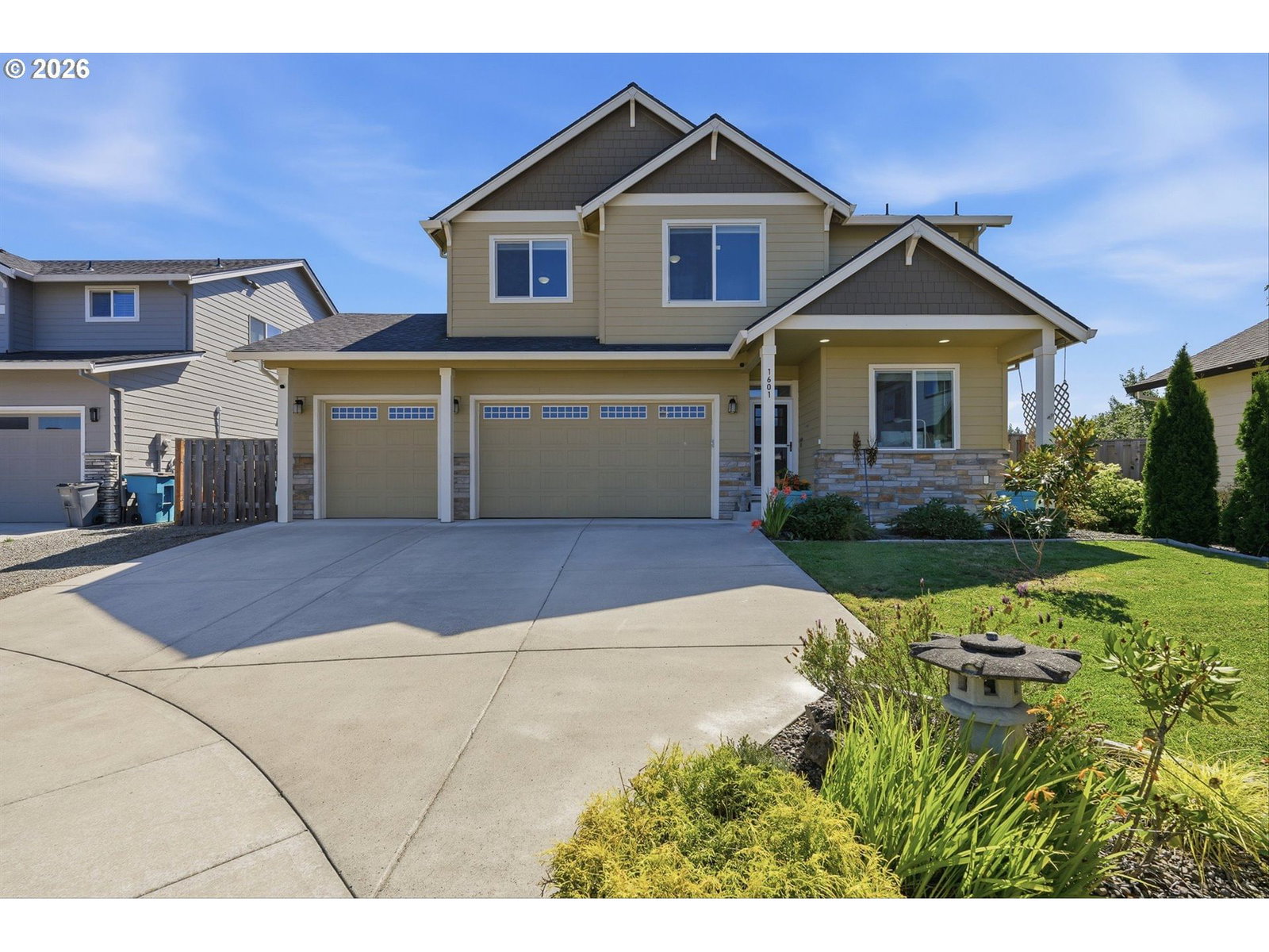 1601 NW 27TH CT