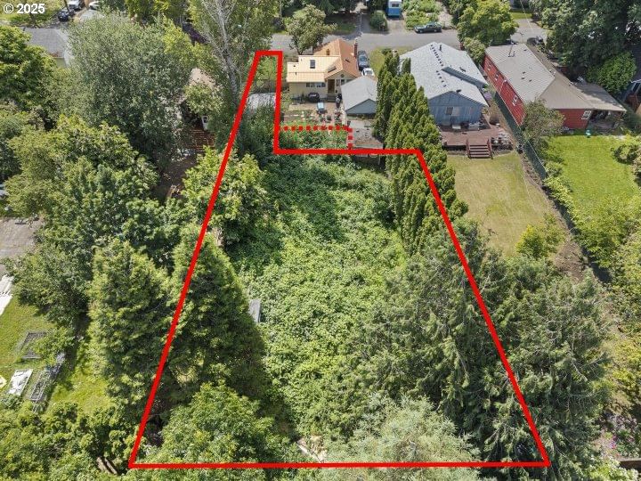 Primary listing photo, 5581 NE Simpson ST, Portland, OR, 97218