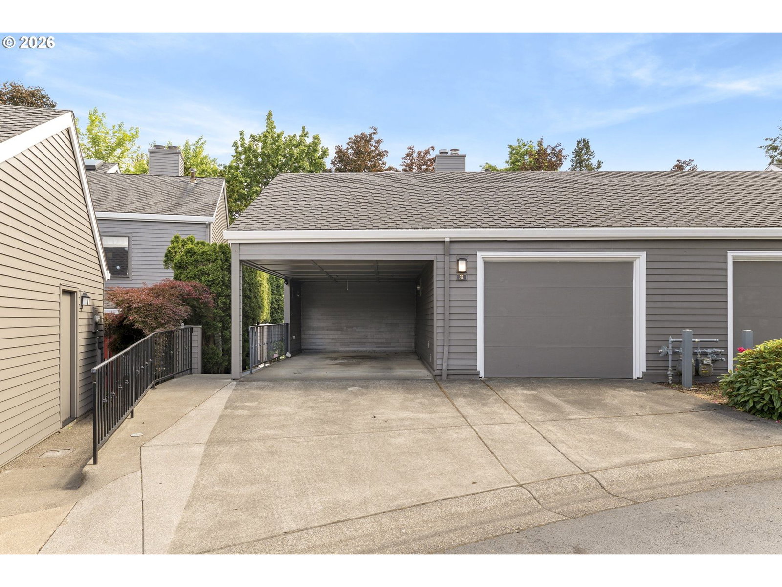 Primary listing photo, 32 GREENRIDGE CT, Lake Oswego, OR, 97035