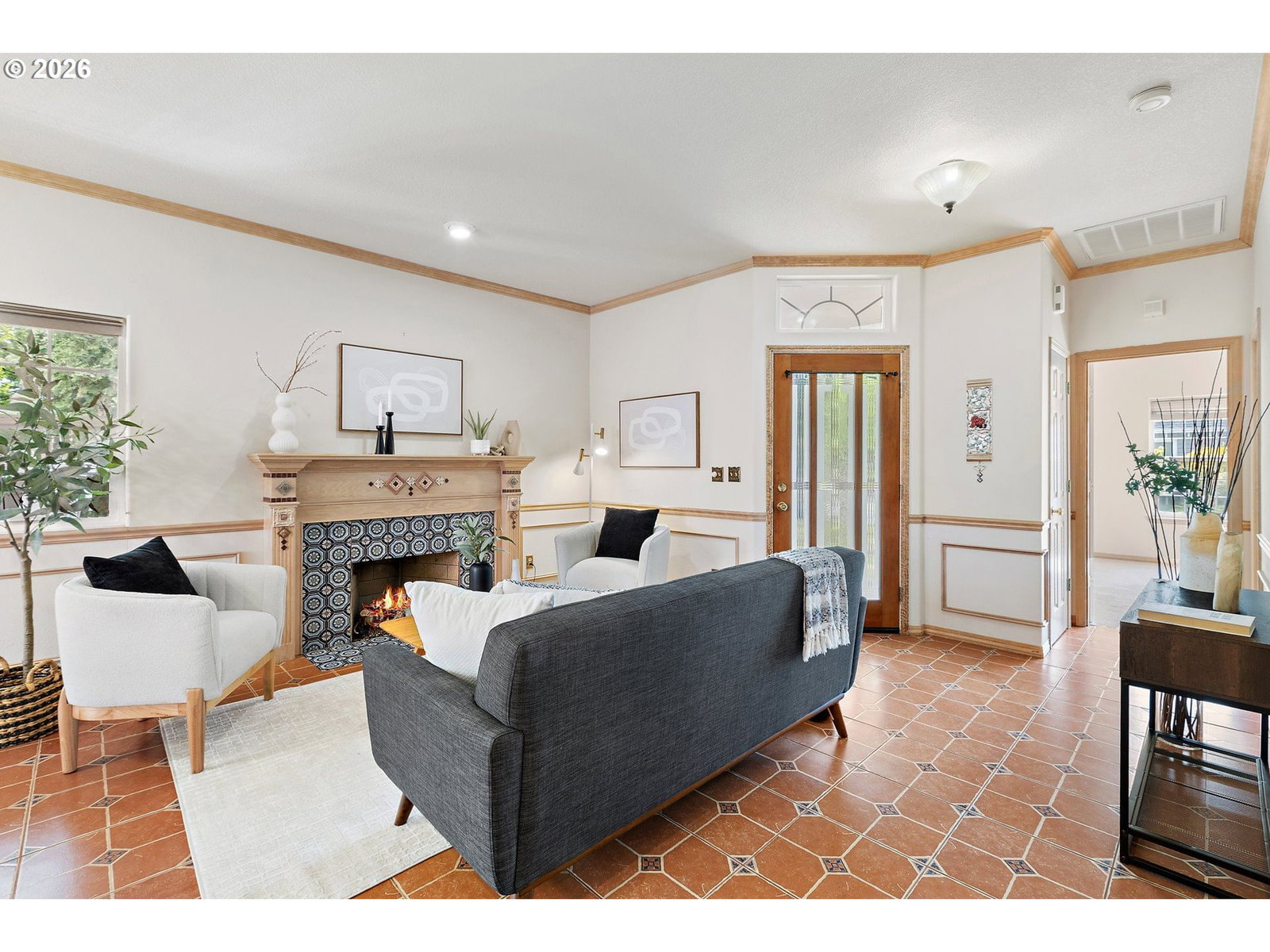 Listing photo 5 of 31, 1012 NE MULTNOMAH DR, Fairview, OR, 97024
