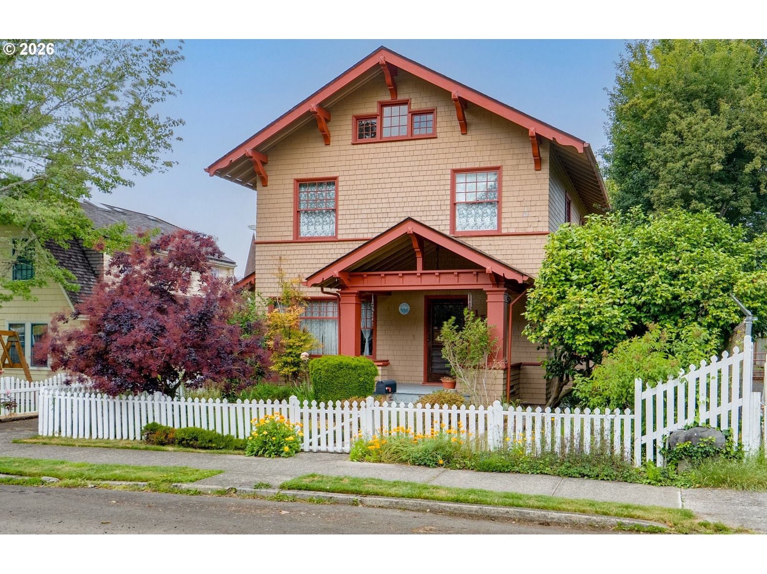 Primary listing photo, 1528 IRVING AVE, Astoria, OR, 97103