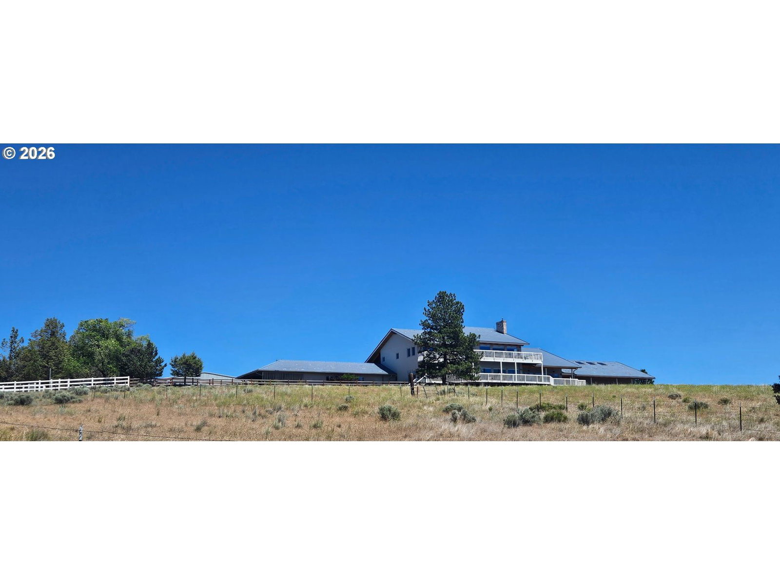 Listing photo 1 of 6