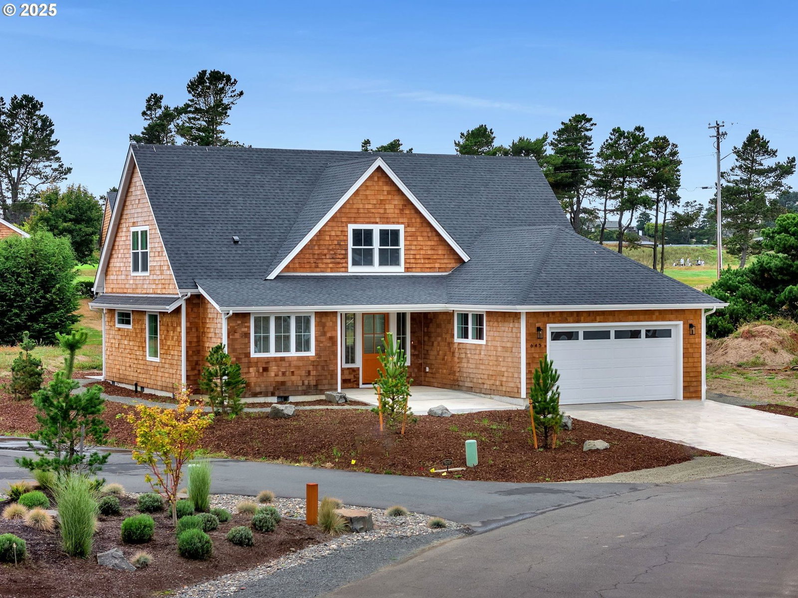 Primary listing photo, 645 MEADOW LN, Gearhart, OR, 97138