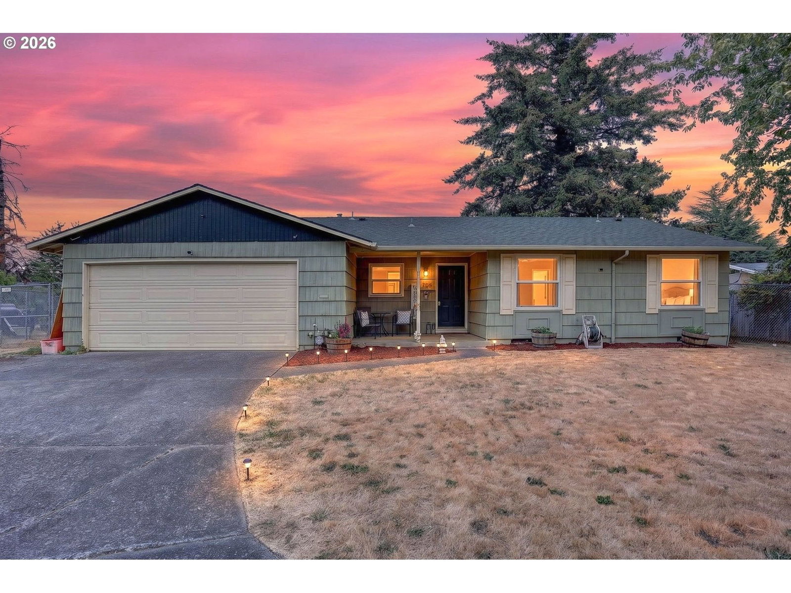 705 NE 18TH CT