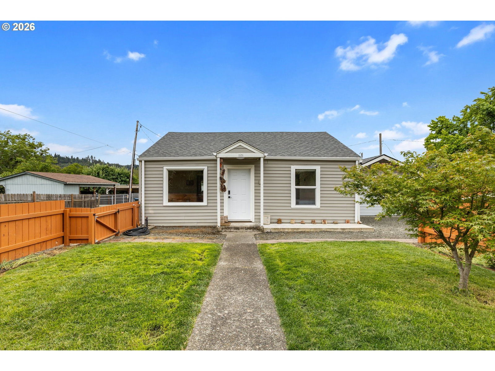 Primary listing photo, 1331 NE KLAMATH AVE, Roseburg, OR, 97470