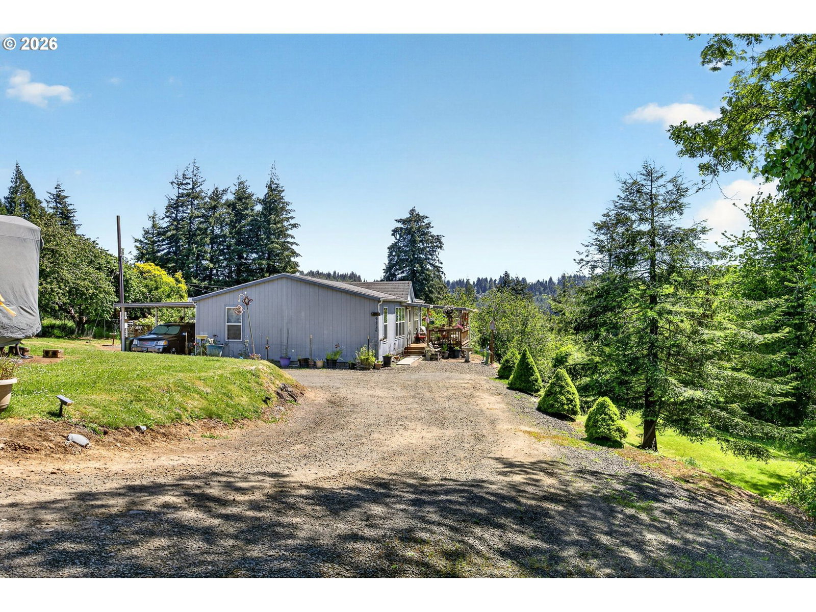 Listing photo 1 of 6