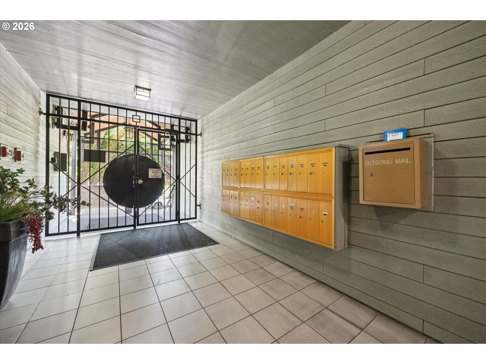 Listing photo 4 of 40, 1441 SW CLAY ST #210, Portland, OR, 97201