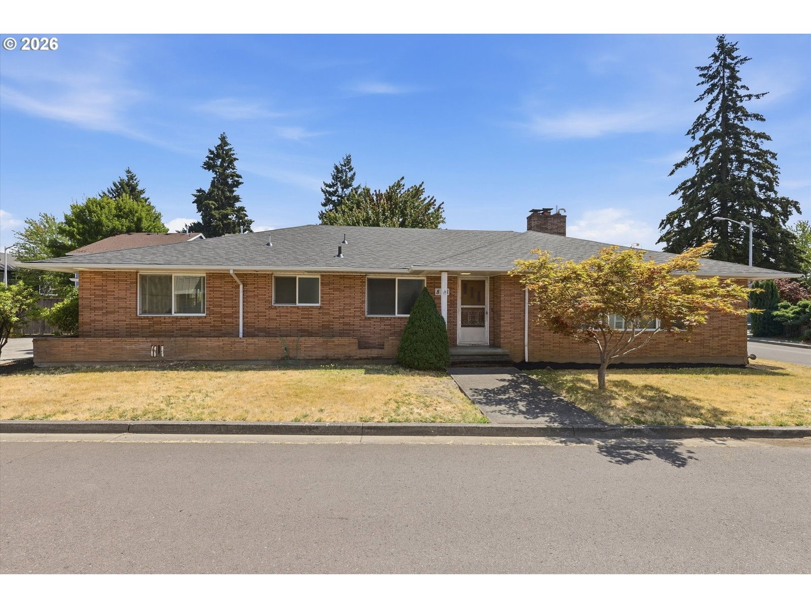 858 N 20TH WAY
