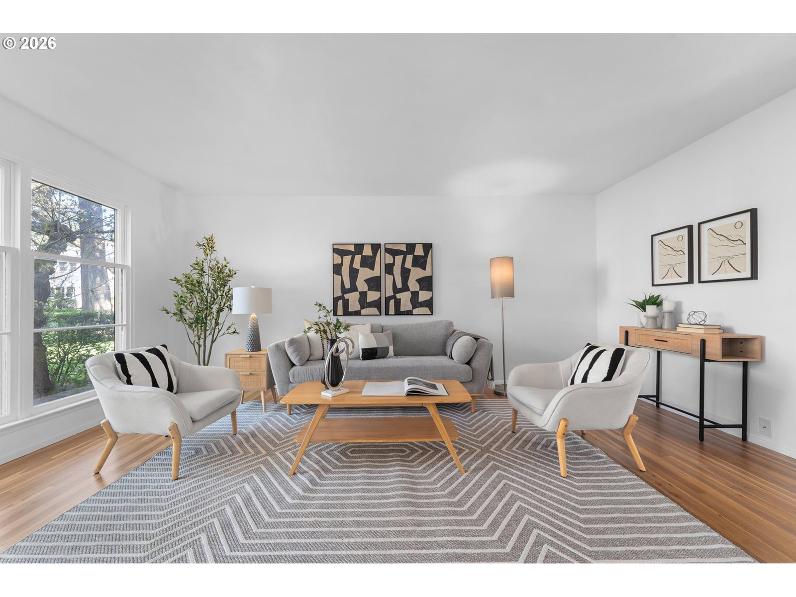 Listing photo 5 of 40, 6917 NE BROADWAY, Portland, OR, 97213