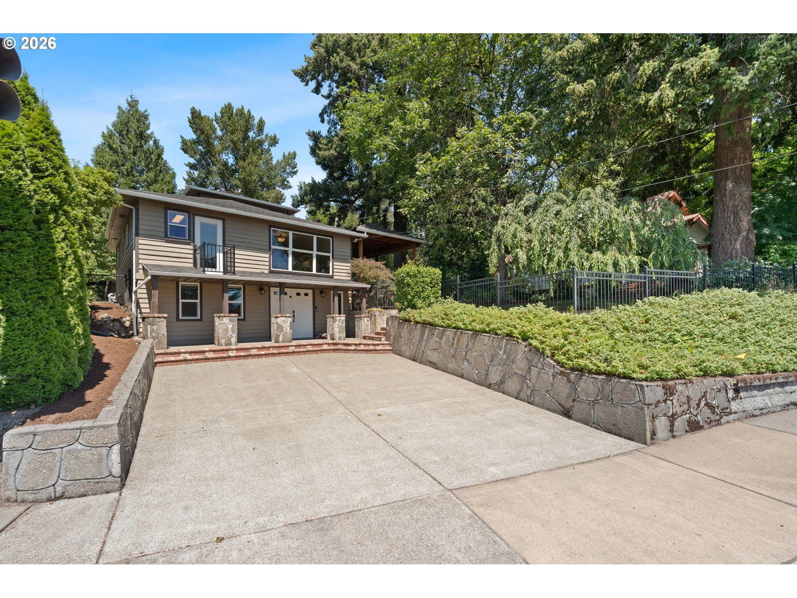 Primary listing photo, 3805 SE LAKE RD, Milwaukie, OR, 97222