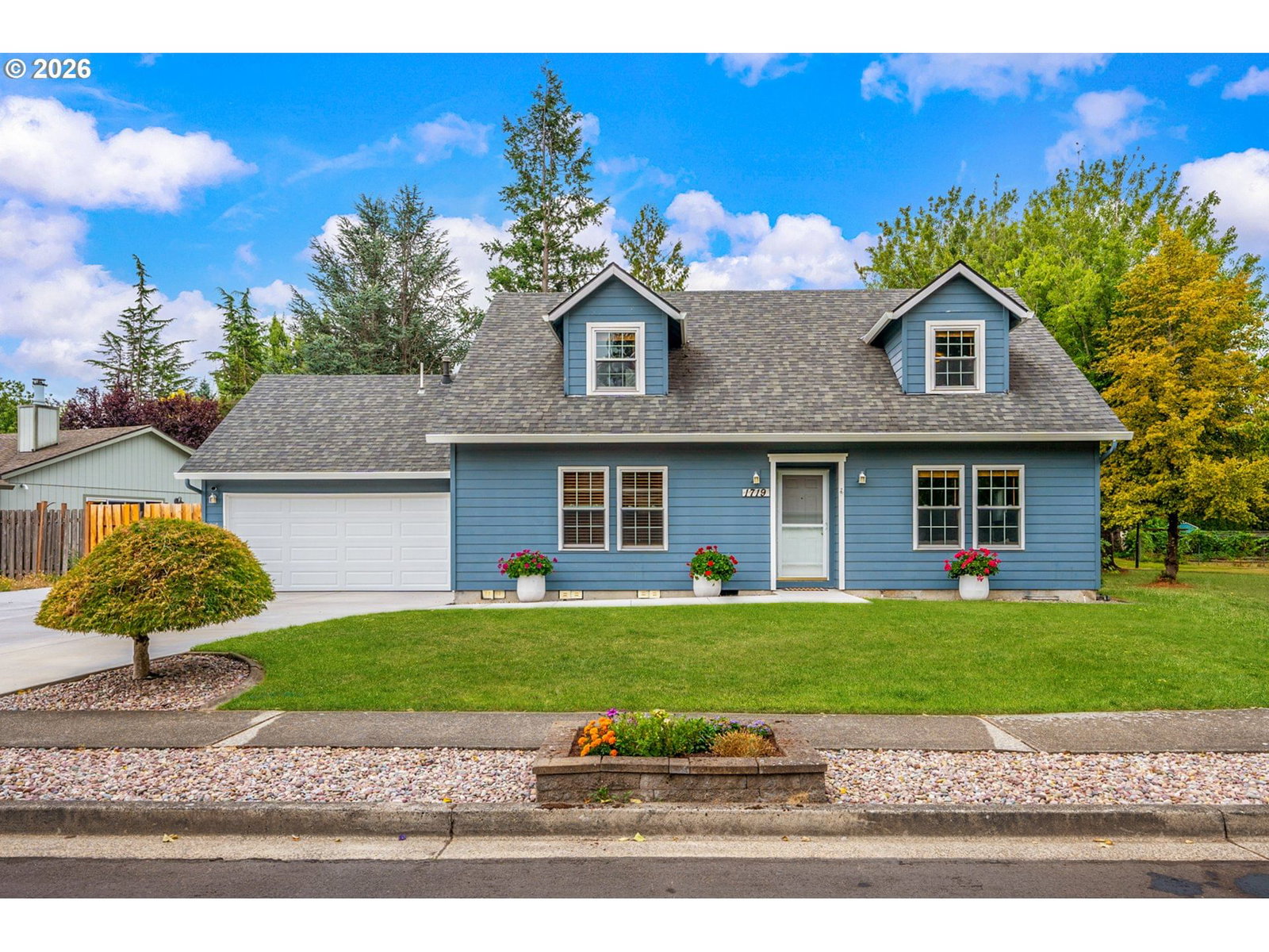 Primary listing photo, 1719 SE LEWELLYN AVE, Troutdale, OR, 97060