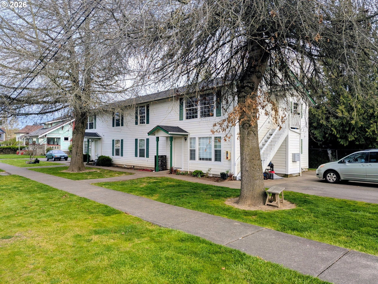 Listing photo 1 of 6