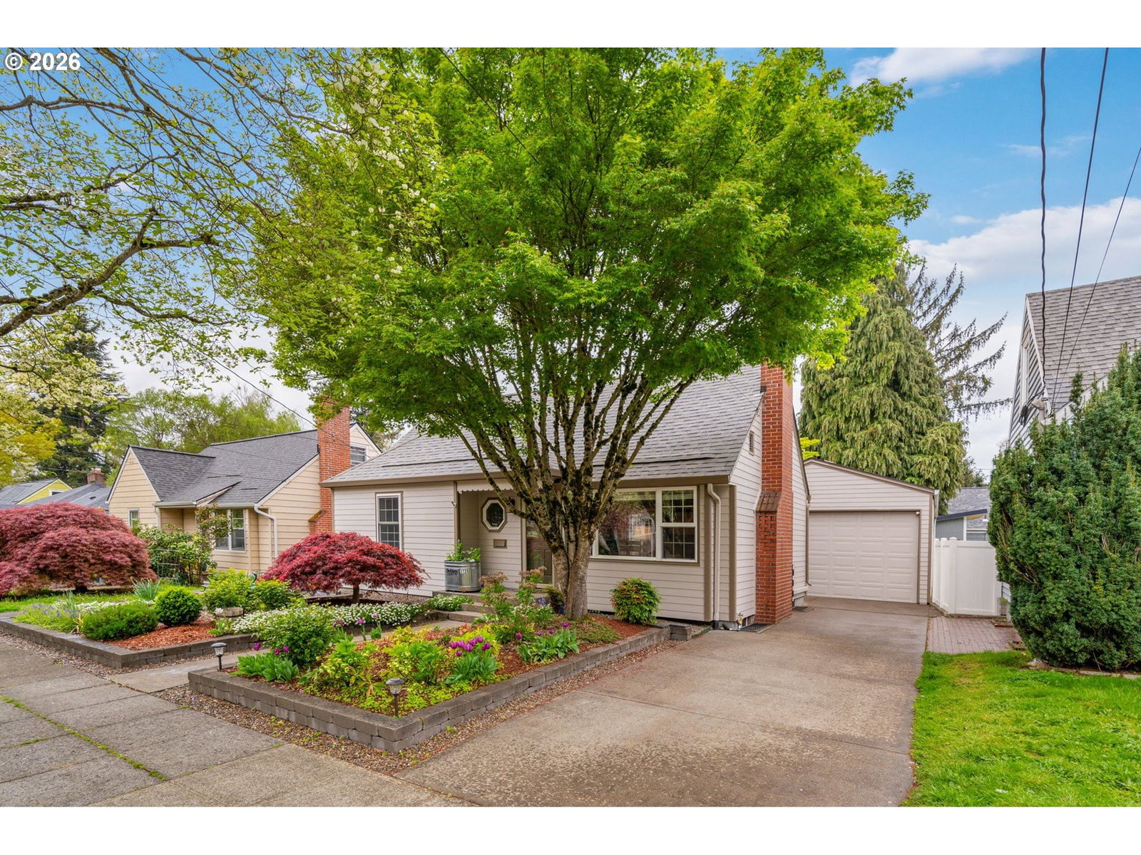 Primary listing photo, 3725 SE TIBBETTS ST, Portland, OR, 97202
