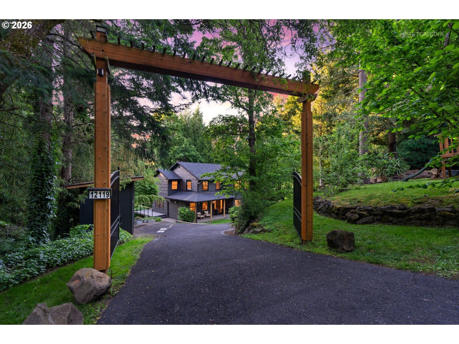 Primary listing photo, 12119 SE HENDERSON DR, Portland, OR, 97266