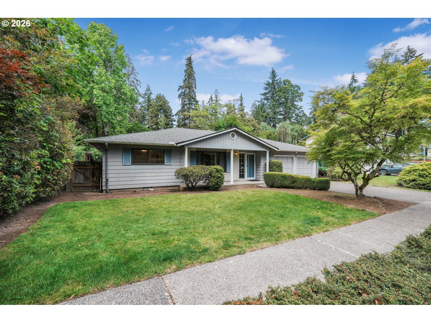 Listing photo 1 of 6