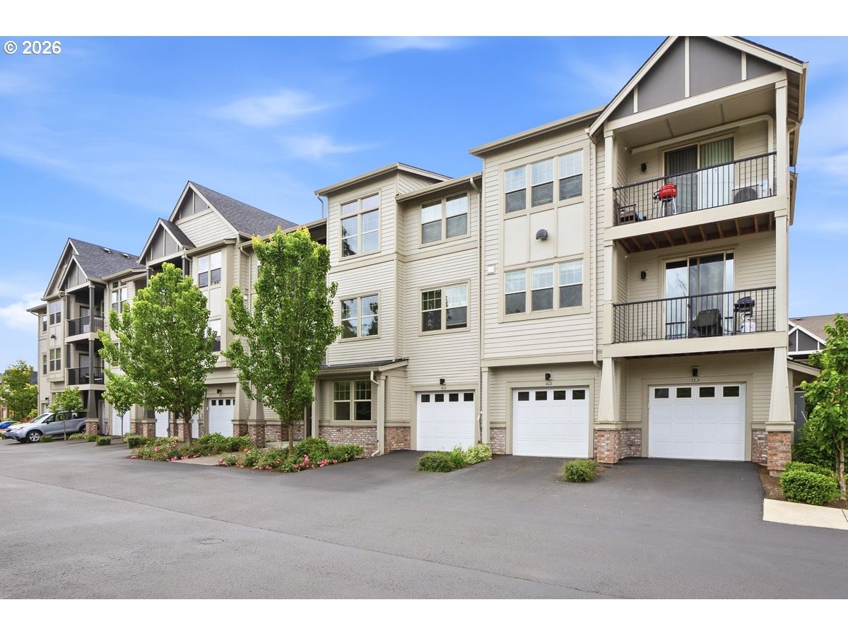 Primary listing photo, 17126 SW SNOWDALE ST #208, Beaverton, OR, 97007