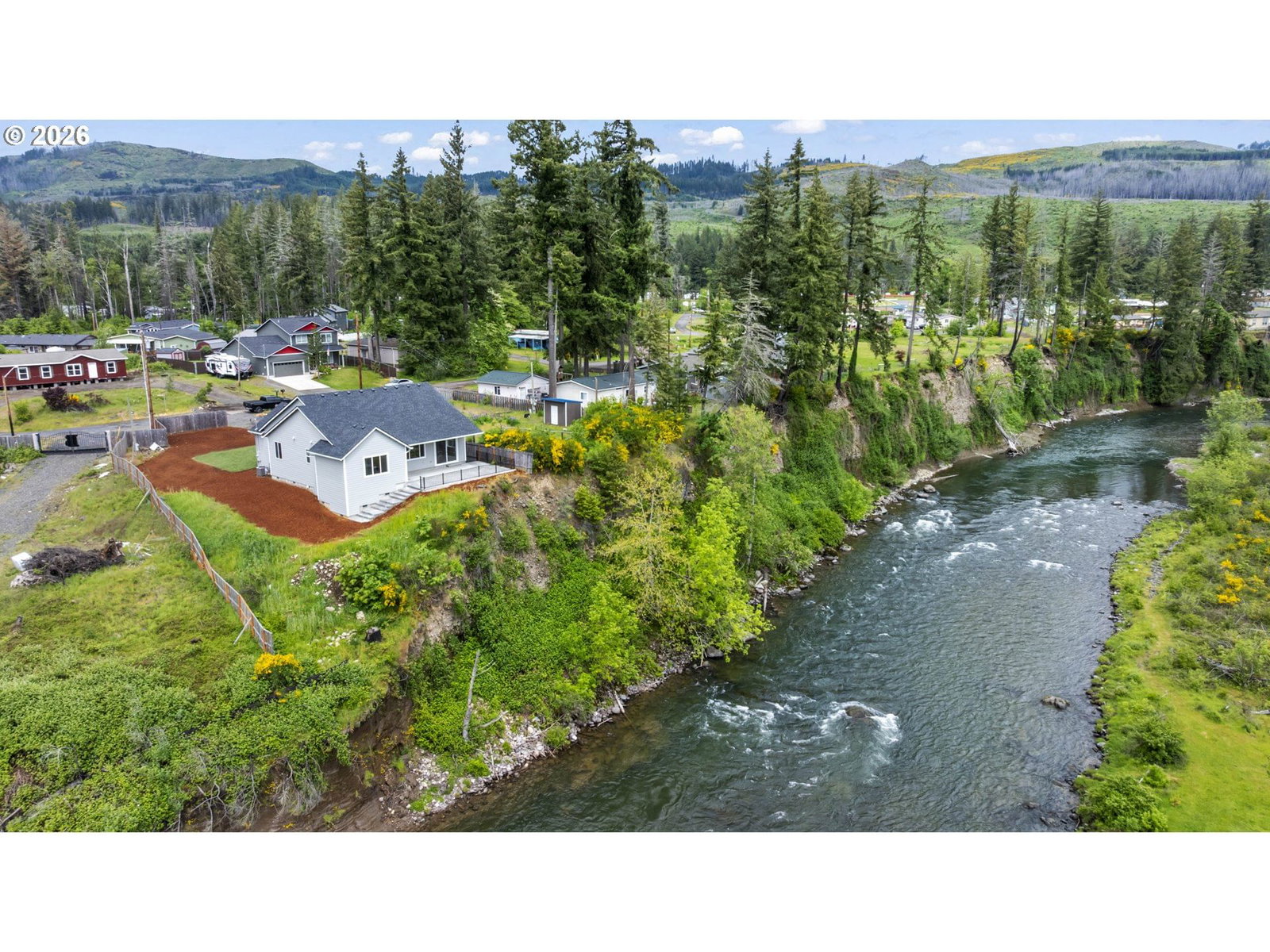 Primary listing photo, 241 DOGWOOD DR, Gates, OR, 97346