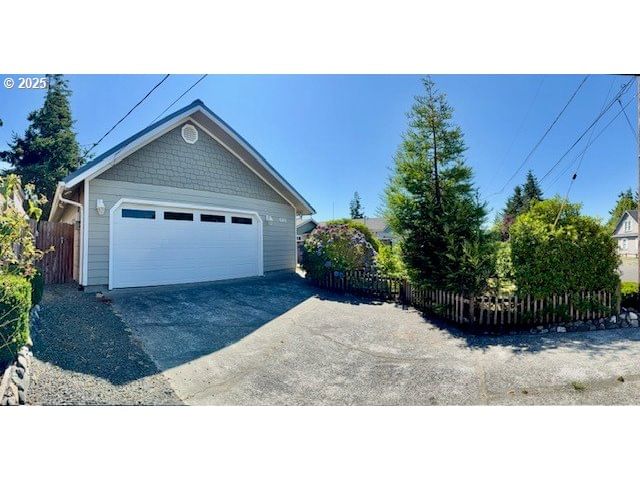 Primary listing photo, 460 2ND AVE, Coos Bay, OR, 97420