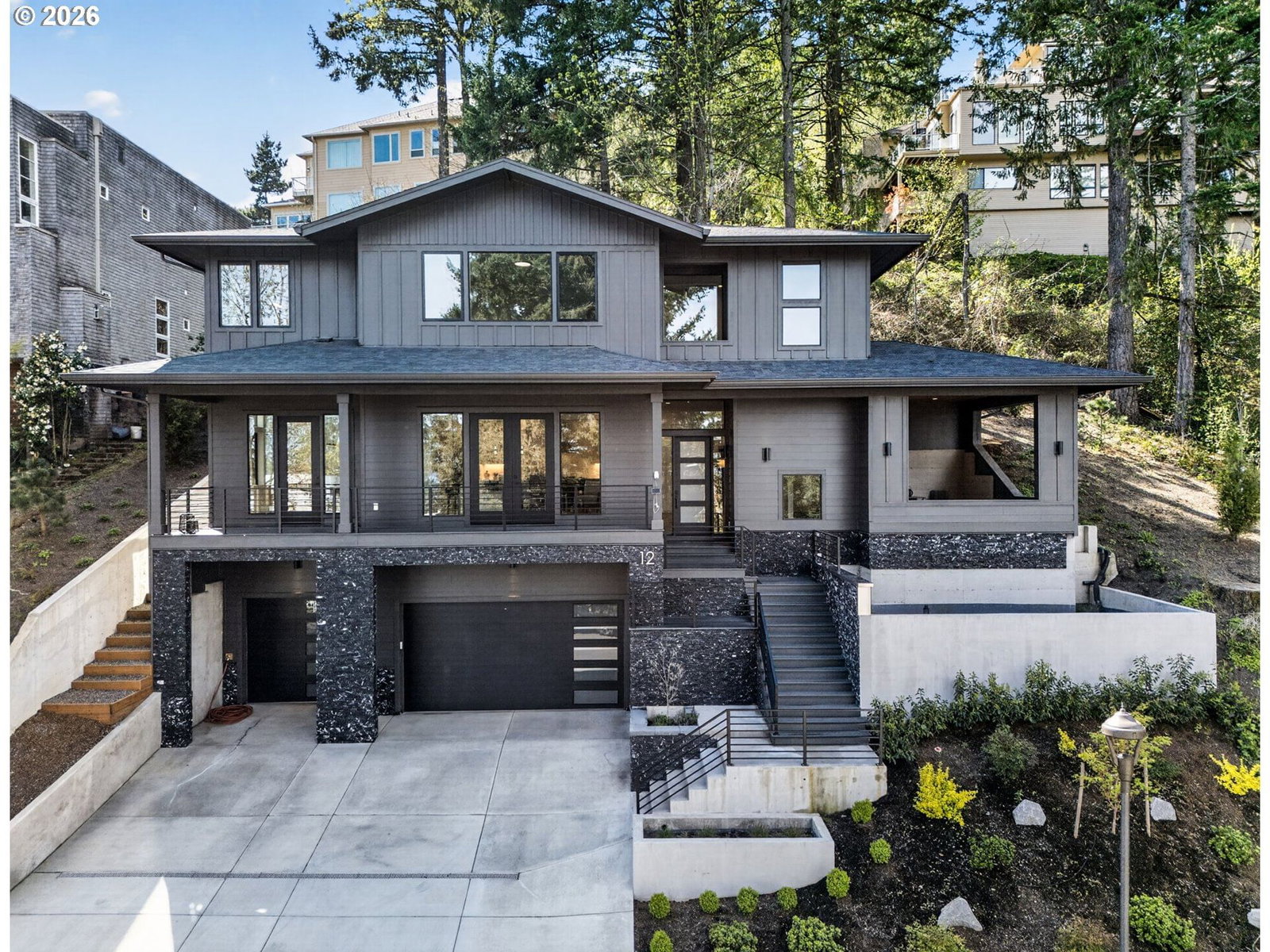 12 HIDALGO ST